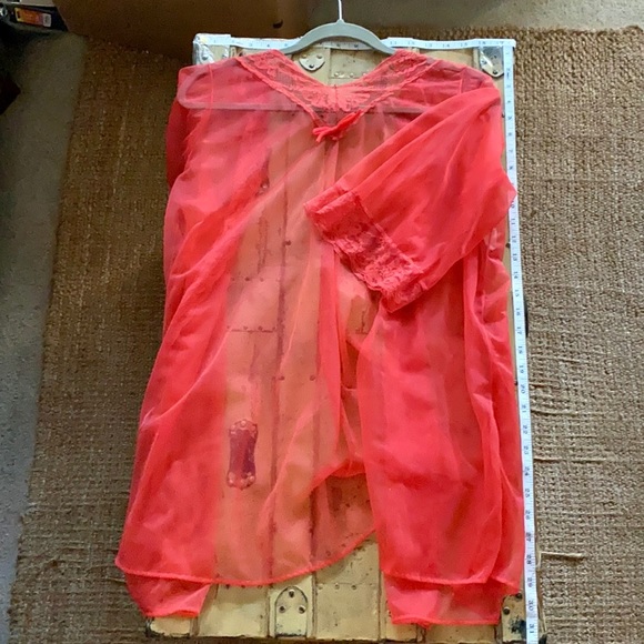 60s 70s VINTAGE BOHO ETHEREAL RED FEMME CHEMISE & ROBE VINTAGE LINGERIE COOR SET - Picture 6 of 16